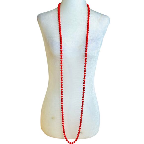 Vintage Cherry Red Hand Knotted Beaded Necklace - Picture 4 of 4
